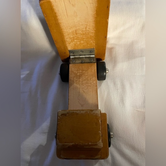 Vintage Community Playthings Rifton NY
Wooden Small dump truck Used - Picture 6 of 9